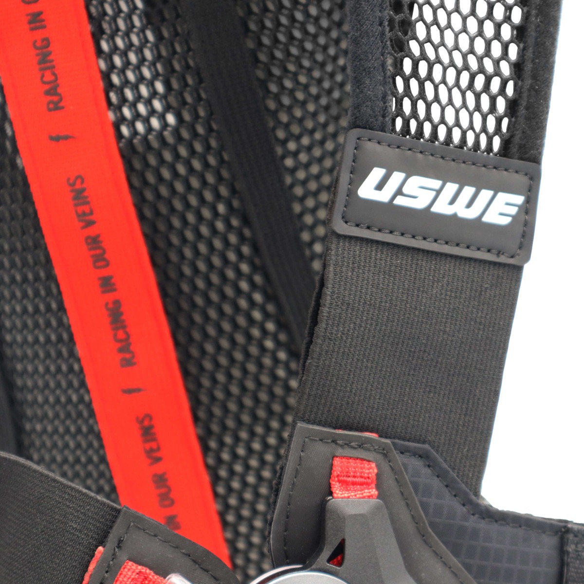 race2-0_fixedharness.jpg