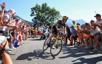 Sepp Kuss misses Alpe d’Huez breakthrough as Pogačar powers to stage 19 win