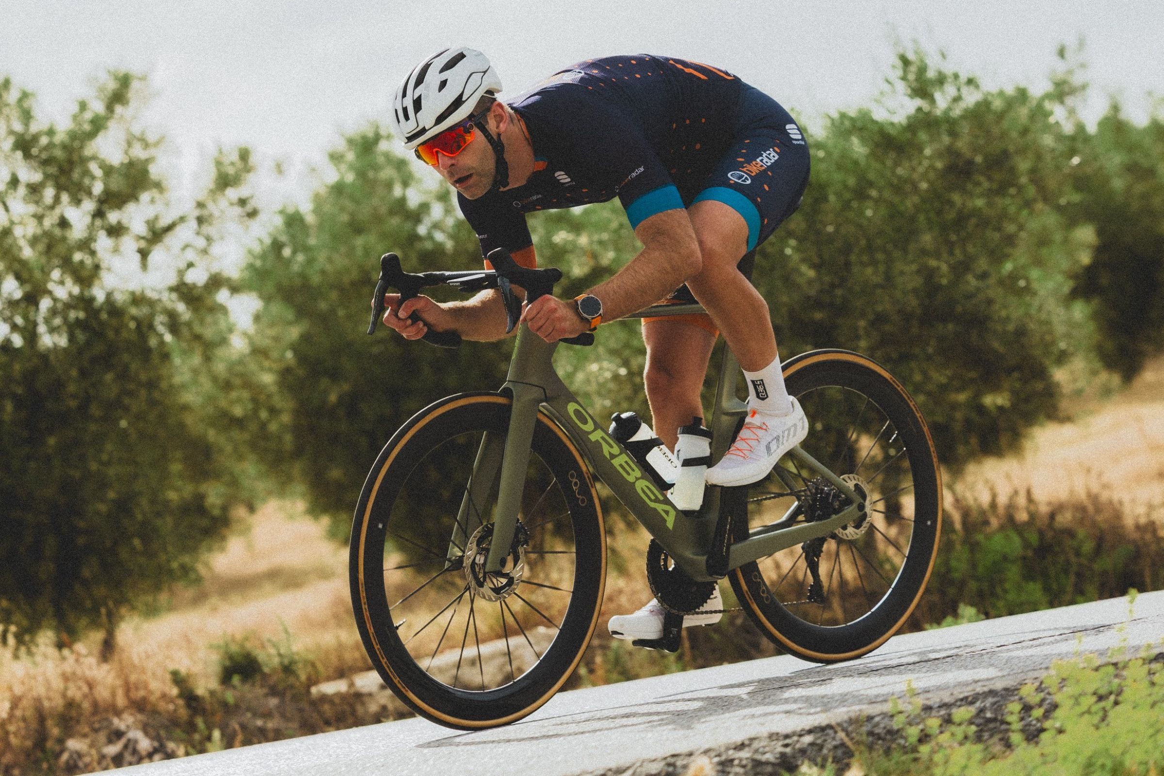 Tour tyre widths - Image from source article