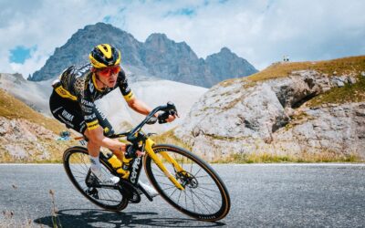 Sepp Kuss penalty follows Alpe d’Huez near miss