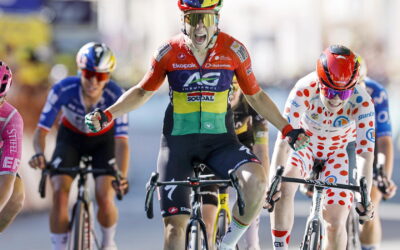 Le Court wins Tour Femmes stage 6 after late bridge to breakaway