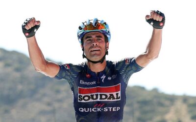 Mikel Landa victory caps Vuelta stage 20 as Enric Mas closes on red